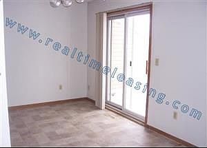 4th image of 13011 Oliver Ave S