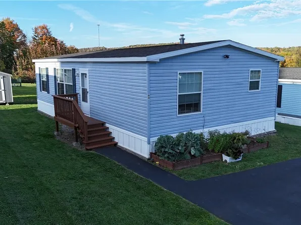 5600-69 Shute Rd, La Fayette, NY 13084