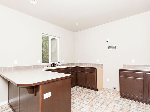 5th image of 18420 11th Avenue Ct E