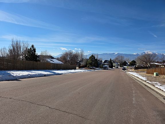 4th image of 2275 Piros Dr