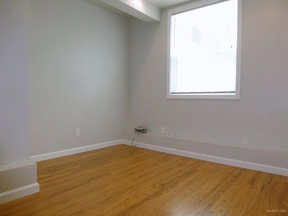 5th image of 3333 Scott St #A