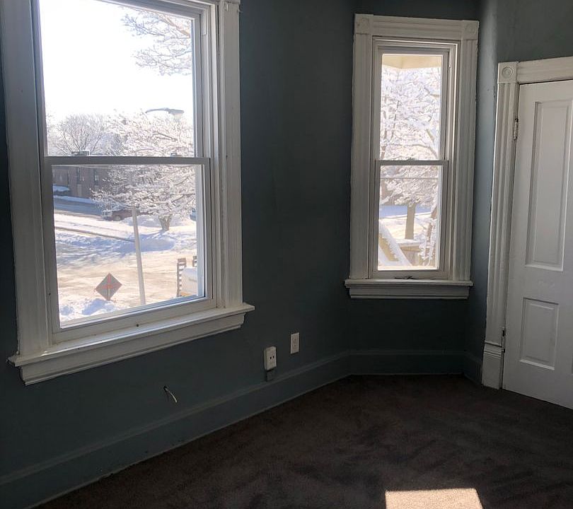 1st image of 2608A W Walnut St #2608-A