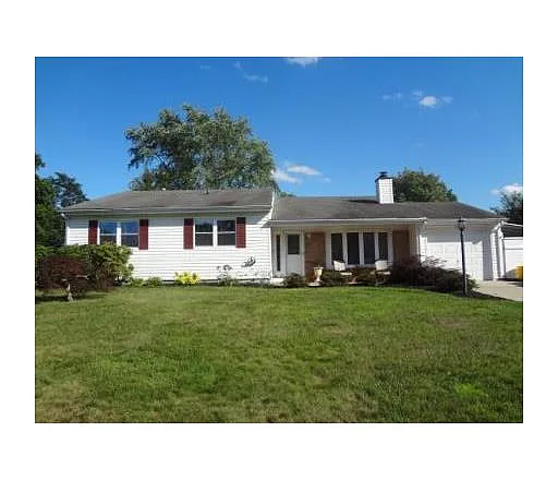 2 Glen Ct photo 1