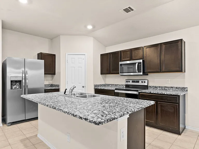 9506 Murandy Dr — Photo 6