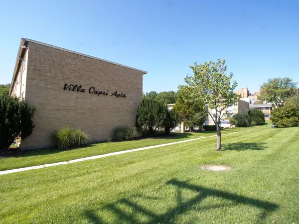 Villa Capri - 1724, 1724 E Broadway, Columbia, MO 65201