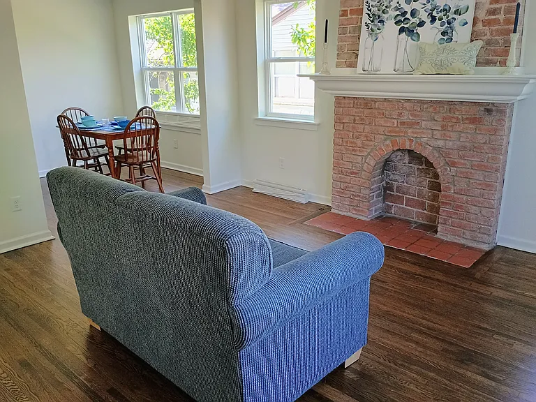 1312 S Quaker Ave — Photo 3