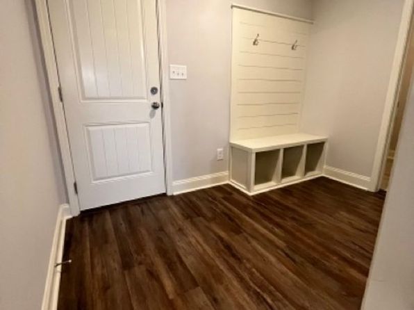 301 Gibson Cir, Kathleen, GA 31047