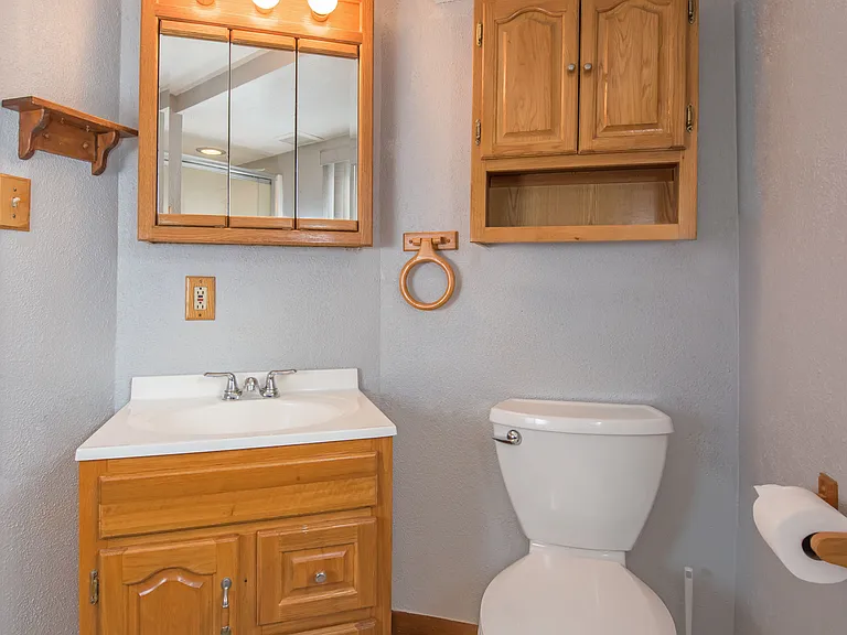 222 Rolling Dr — Photo 31