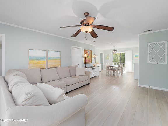 4th image of 800 Mallery St APT 92K