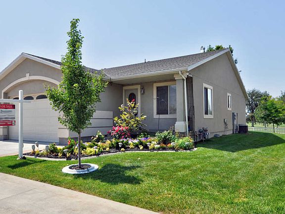 2nd image of 41 Club House Dr