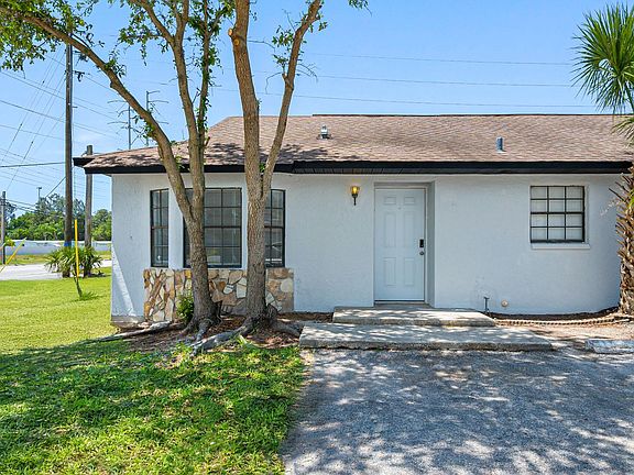3rd image of 501 Saint Michaels Way #525