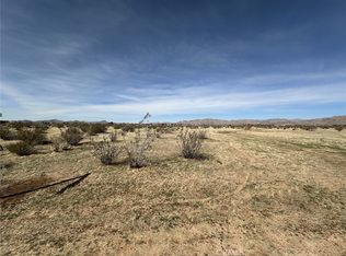 264 Corto Rd, Apple Valley, CA 92308