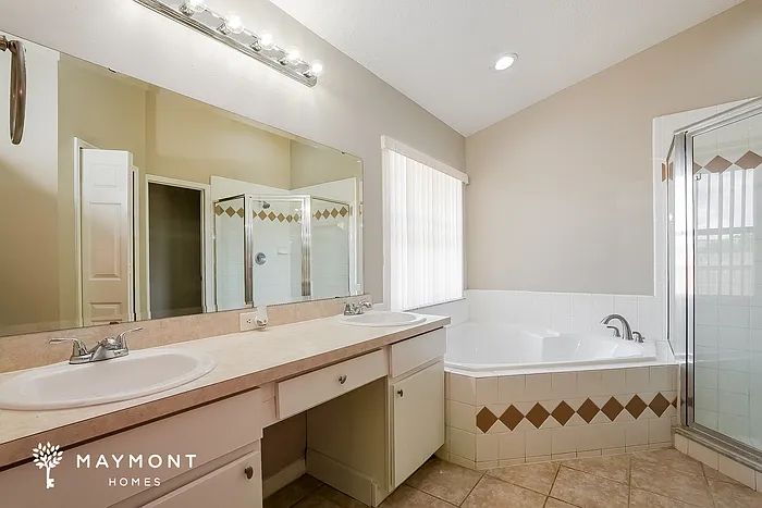 2398 Cory Ct — Photo 7