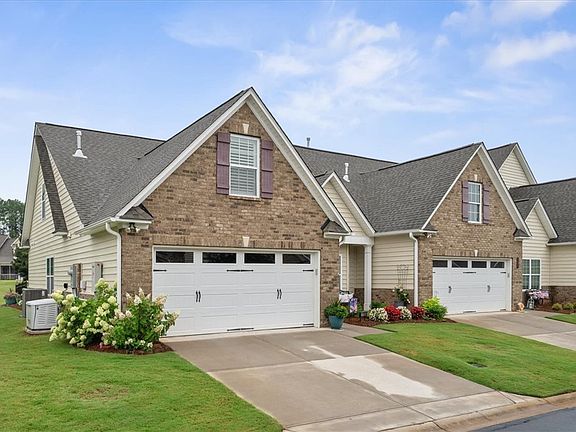 2nd image of 119 Shipyard Cir