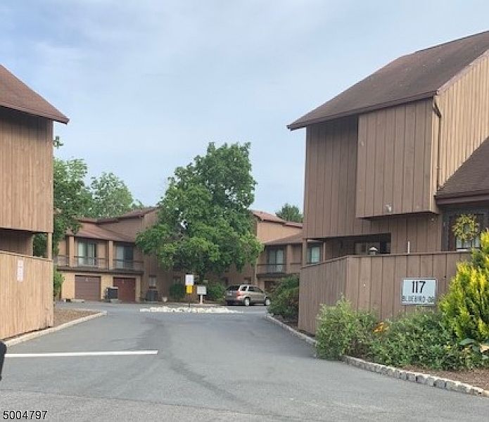 1st image of 117 BLUEBIRD DR 4B #4B