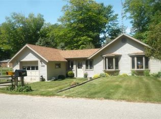 3715 N Culver Rd, Ludington, MI 49431