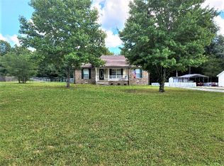 2021 Shawnee Ln, Greenbrier, TN 37073