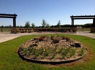 1729 Laguna Bay S, Azle, TX 76020