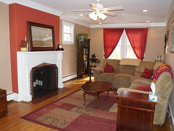 4th image of 8527 Mark Lawn Dr