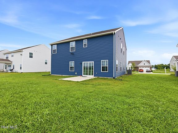 3rd image of 204 Boxcar Way