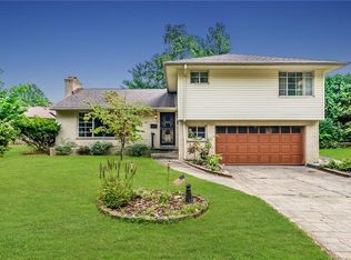 4015 W 63rd St, Cleveland, OH 44144