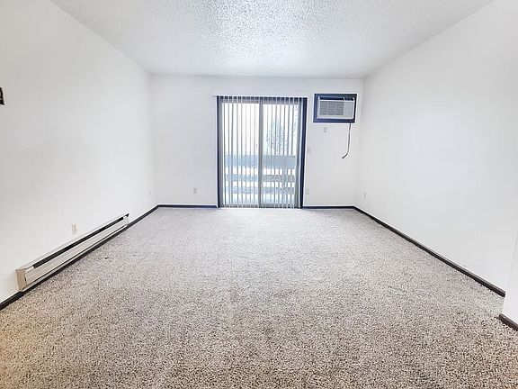 5th image of 1652 8th St N APT 3