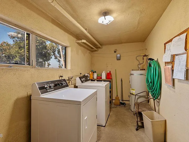 385 Cliff Dr #8 — Photo 33