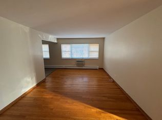 3057 N Narragansett Ave #2B, Chicago, IL 60634