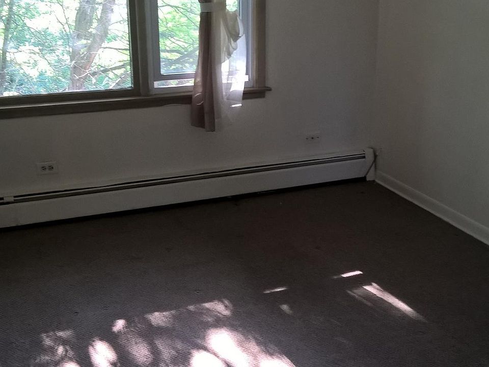 2nd image of 12634 California Ave