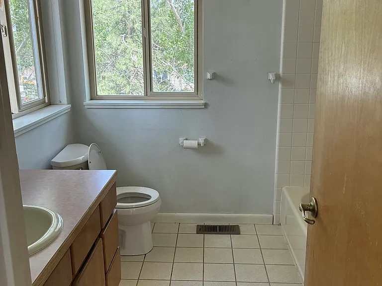 2092 Colonial Dr #BC — Photo 18