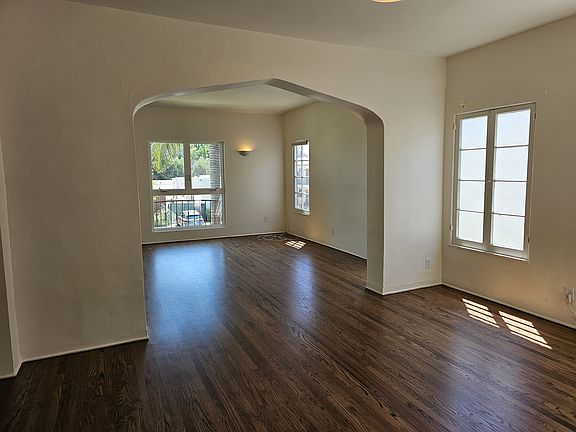4th image of 751 N Edinburgh Ave APT 2