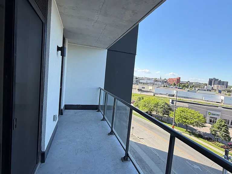 33 Erie Ave #707 — Photo 8