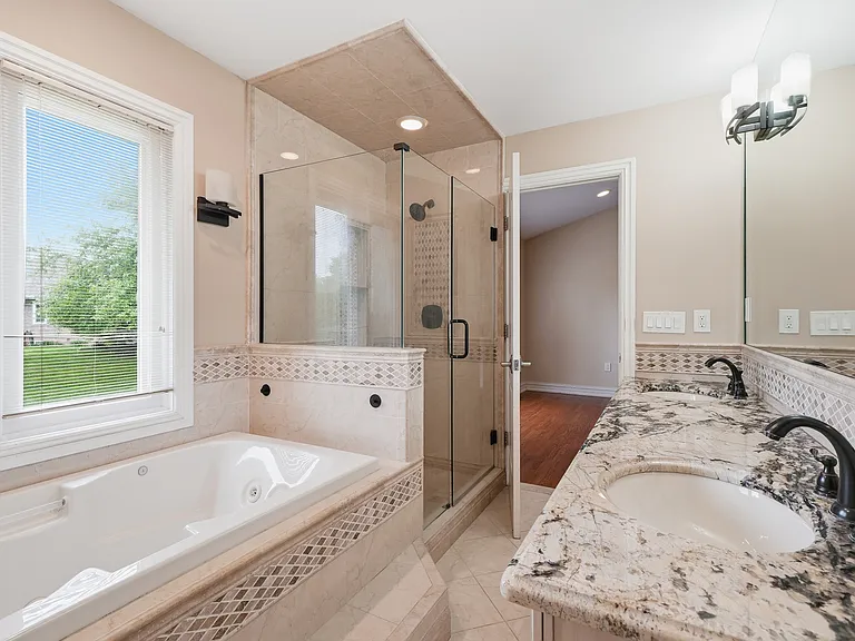 13697 Silent Woods Dr — Photo 20