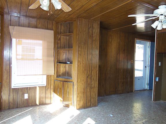 4th image of 21456 Sydney Dr