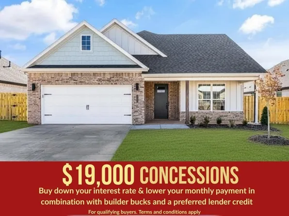 1913 Farmer St, Pea Ridge, AR 72751