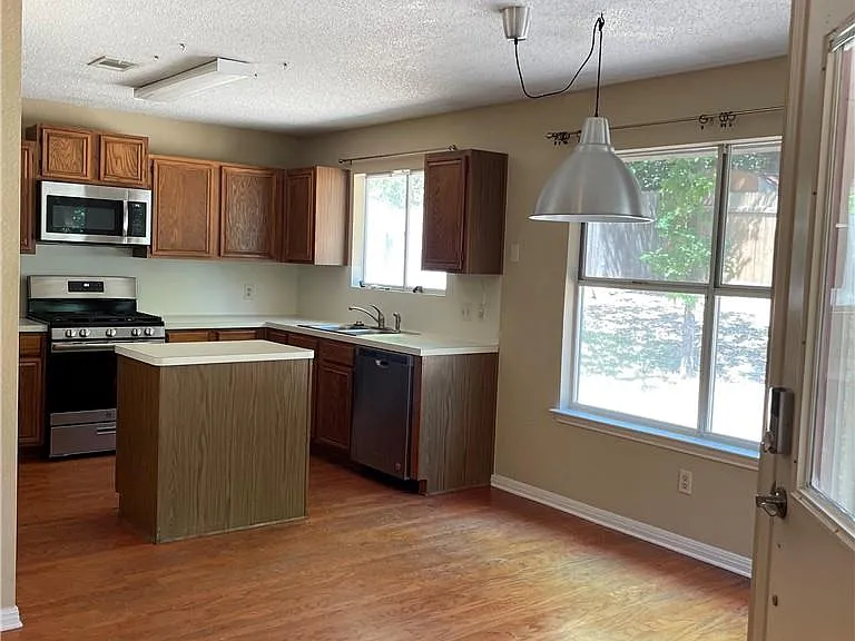 8003 Willet Trl — Photo 10