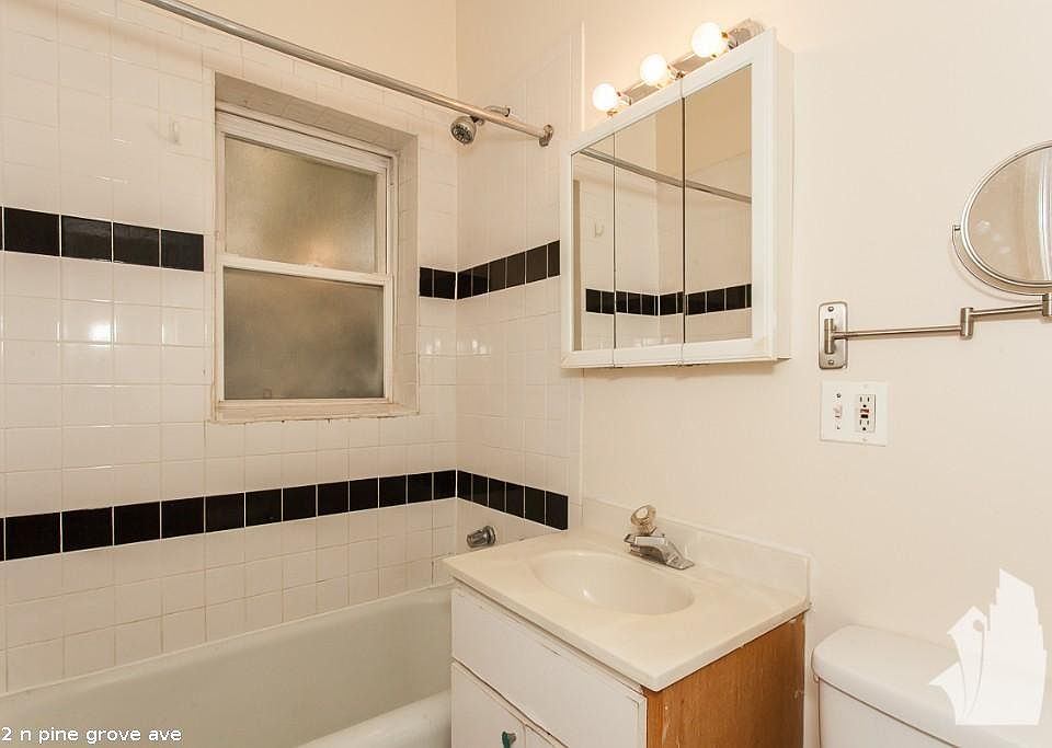 1st image of 3912 N Pine Grove Ave #517