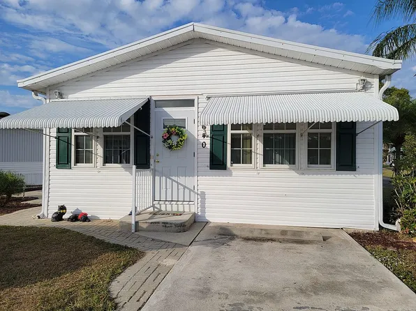 4640 Lafayette Ln W, Estero, FL 33928