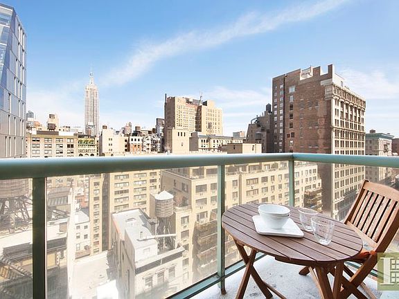 4th image of 22-26 W 15th St APT 15E