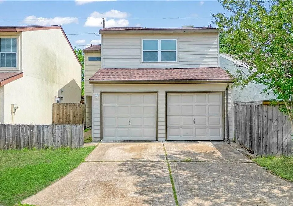 10254 Bridgeland Ln