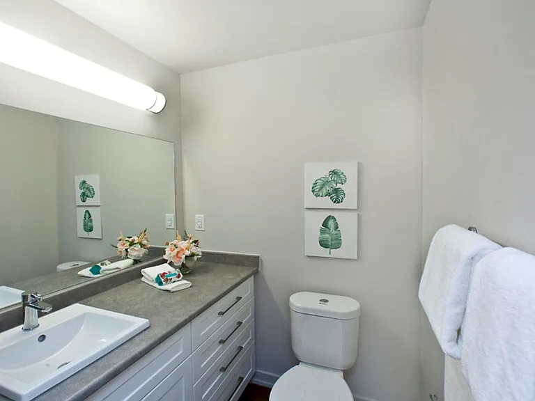 381 Edinburgh Rd S — Photo 7