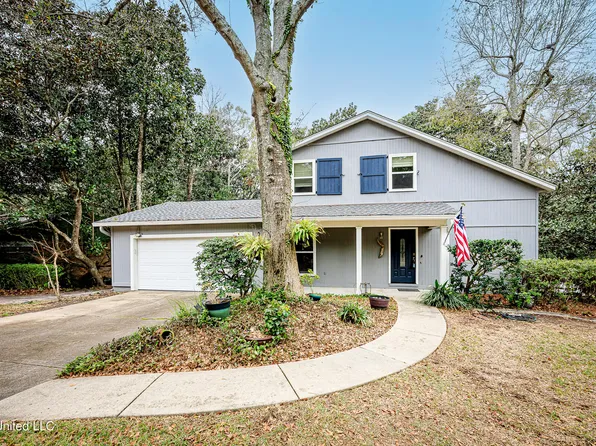 3517 Courtenay Cir, Ocean Springs, MS 39564