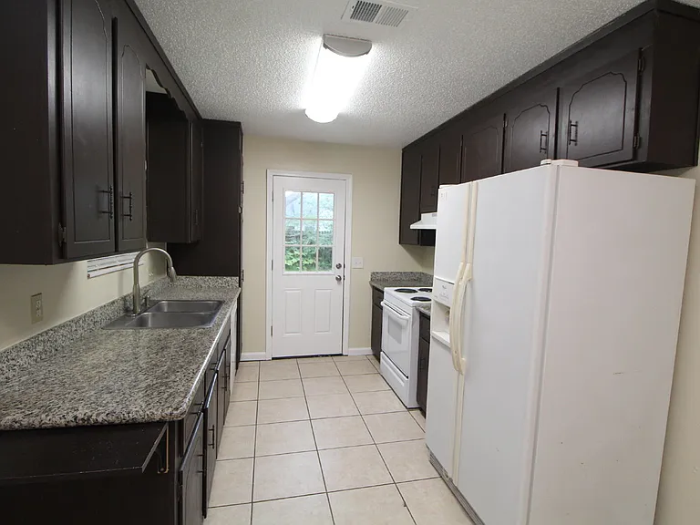 7859 Bay Meadows Dr — Photo 8