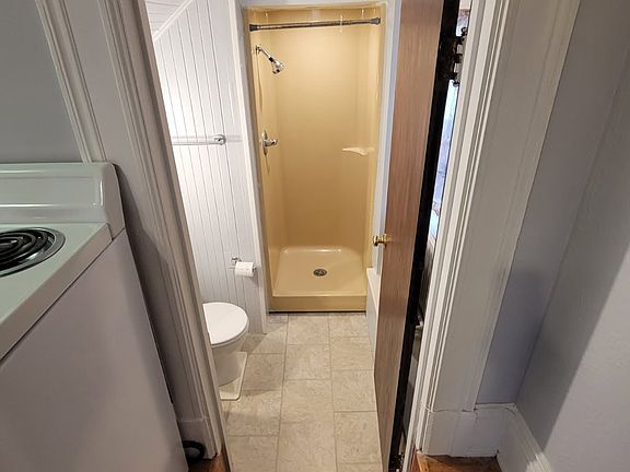 4th image of 189 Dartmouth St #1