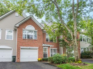 12 Knox Ct, Basking Ridge, NJ 07920