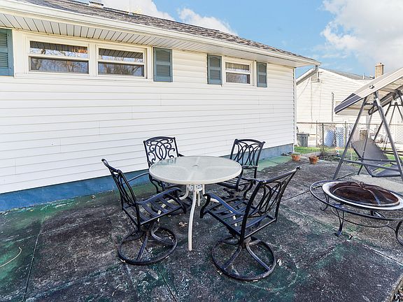 Great patio area