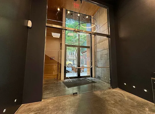 Entry / hallway, photo 1