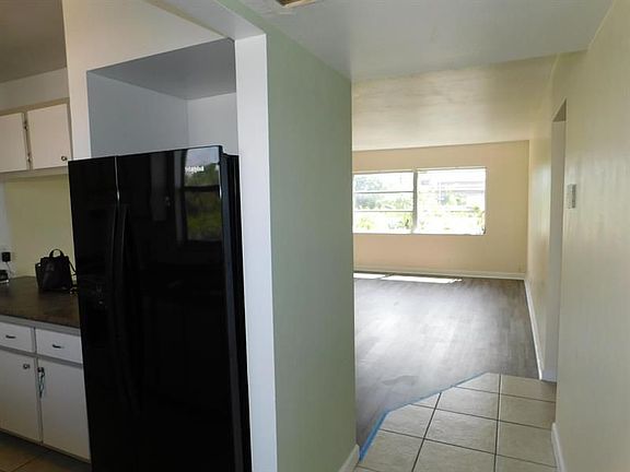 2nd image of 761 Hummingbird Way APT 204