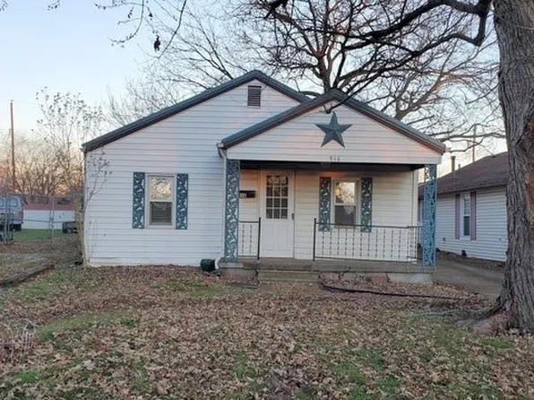 916 N Fairlawn Ave, Decatur, IL 62522
