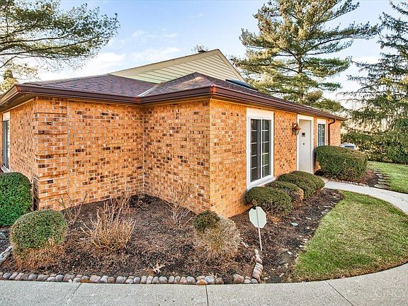 3rd image of 5228 S Eaglesnest Drive